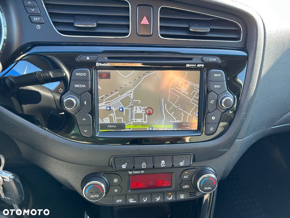 Kia Ceed - 21