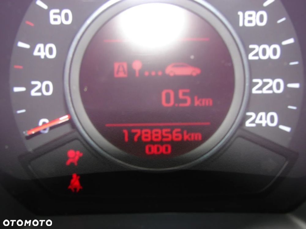 Kia Ceed 1.6 CRDi M - 6