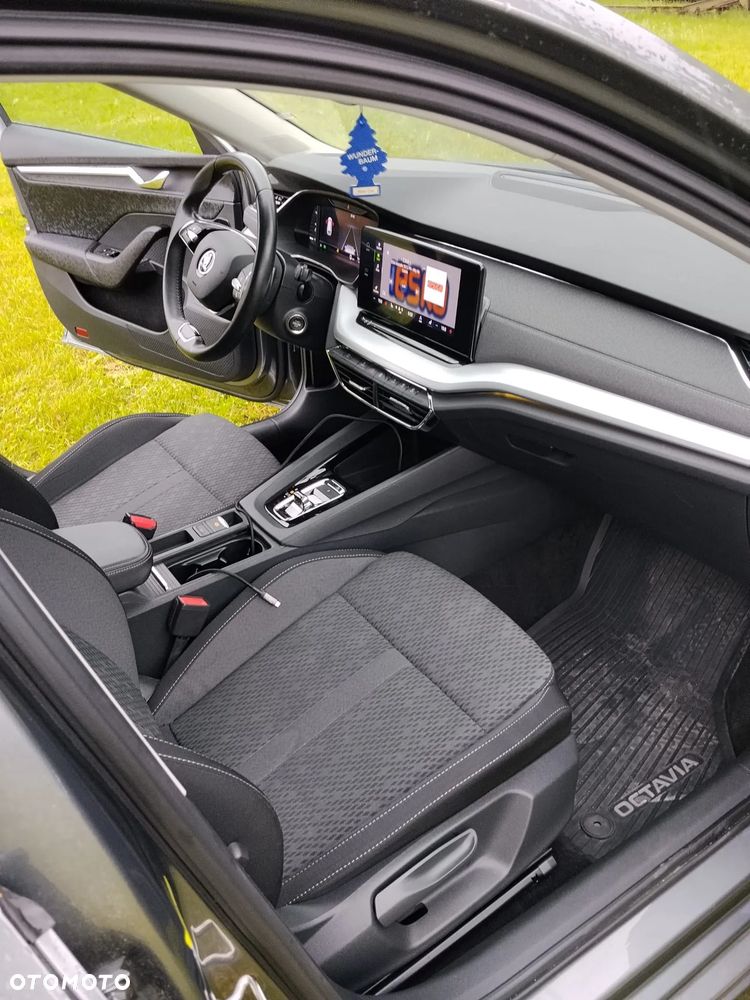 Skoda Octavia 2.0 TDI Style DSG - 4