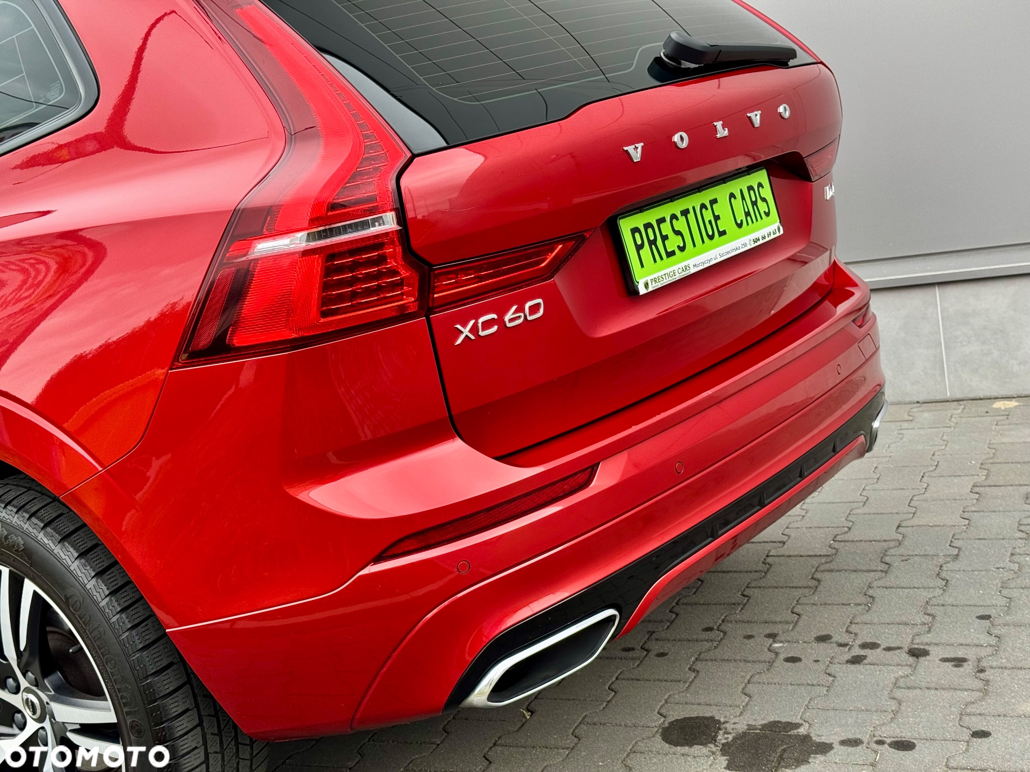 Volvo XC 60 D4 R-Design - 28