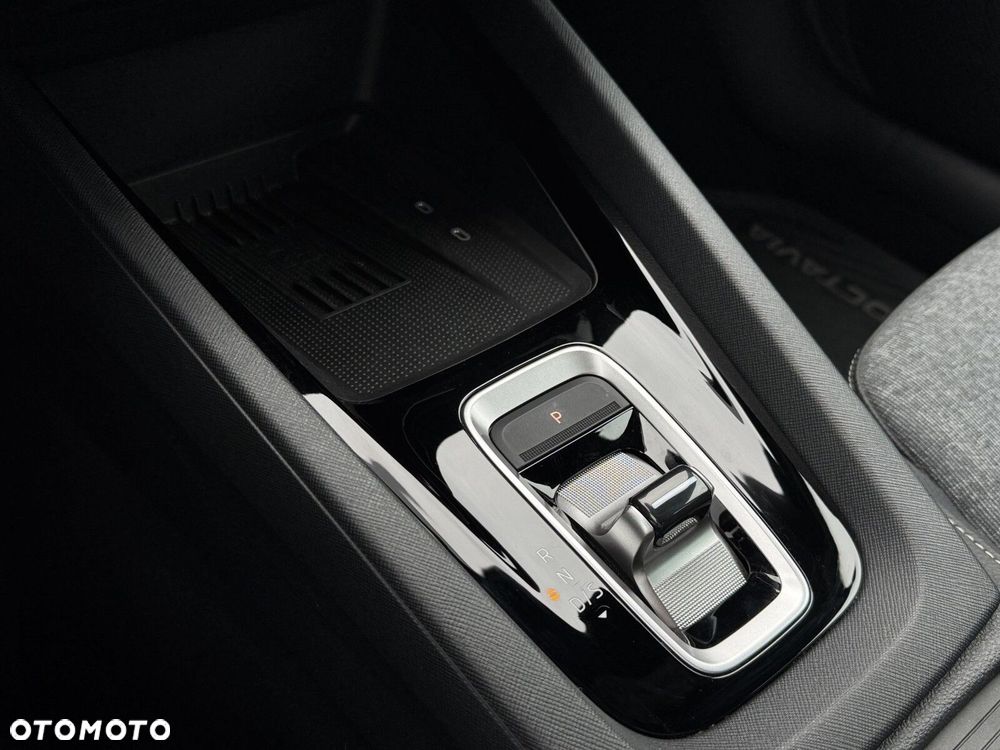 Skoda Octavia 1.5 TSI e-Tec Sportline DSG - 23