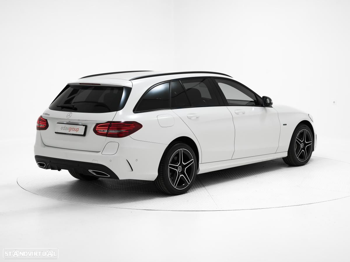 Mercedes-Benz C 300 de AMG Line - 3