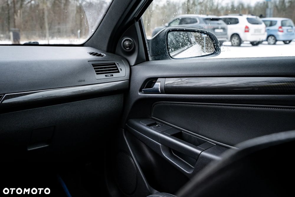Opel Astra 2.0 T OPC - 10