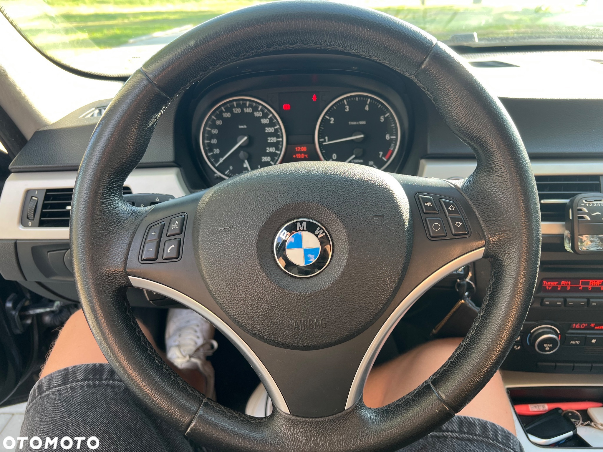BMW Seria 3 318i - 19