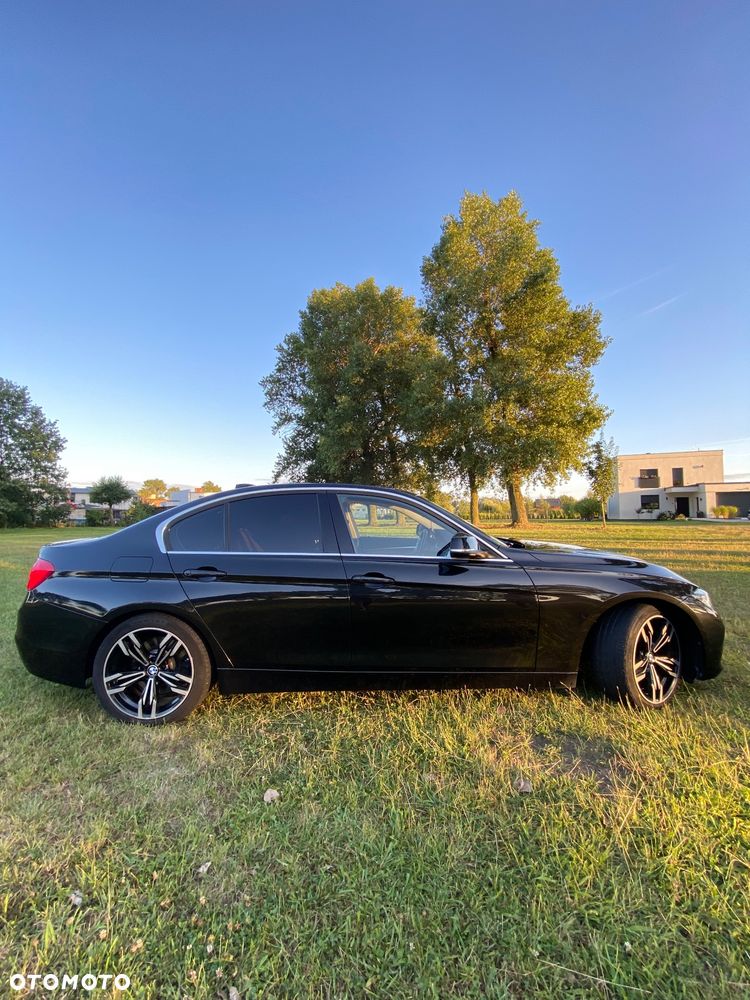 BMW Seria 3 330d Luxury Line Purity - 6