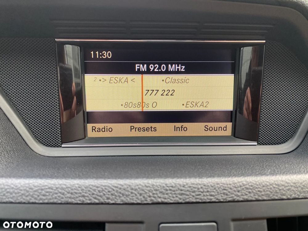 Mercedes-Benz Klasa E 350 CDI DPF BlueEFFICIENCY 7G-TRONIC Avantgarde - 23