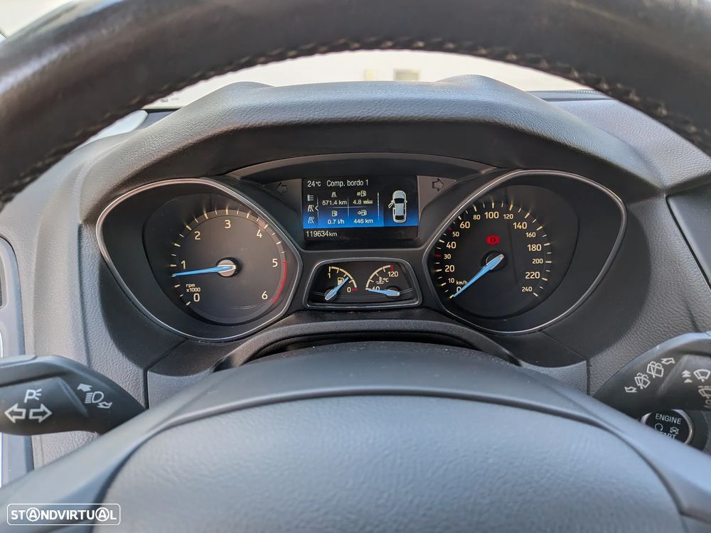 Ford Focus - 10