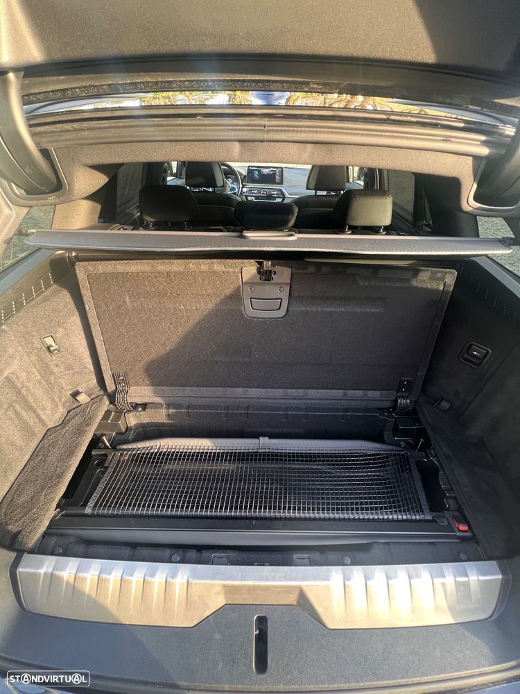 BMW 530 e Pack Desportivo M - 33