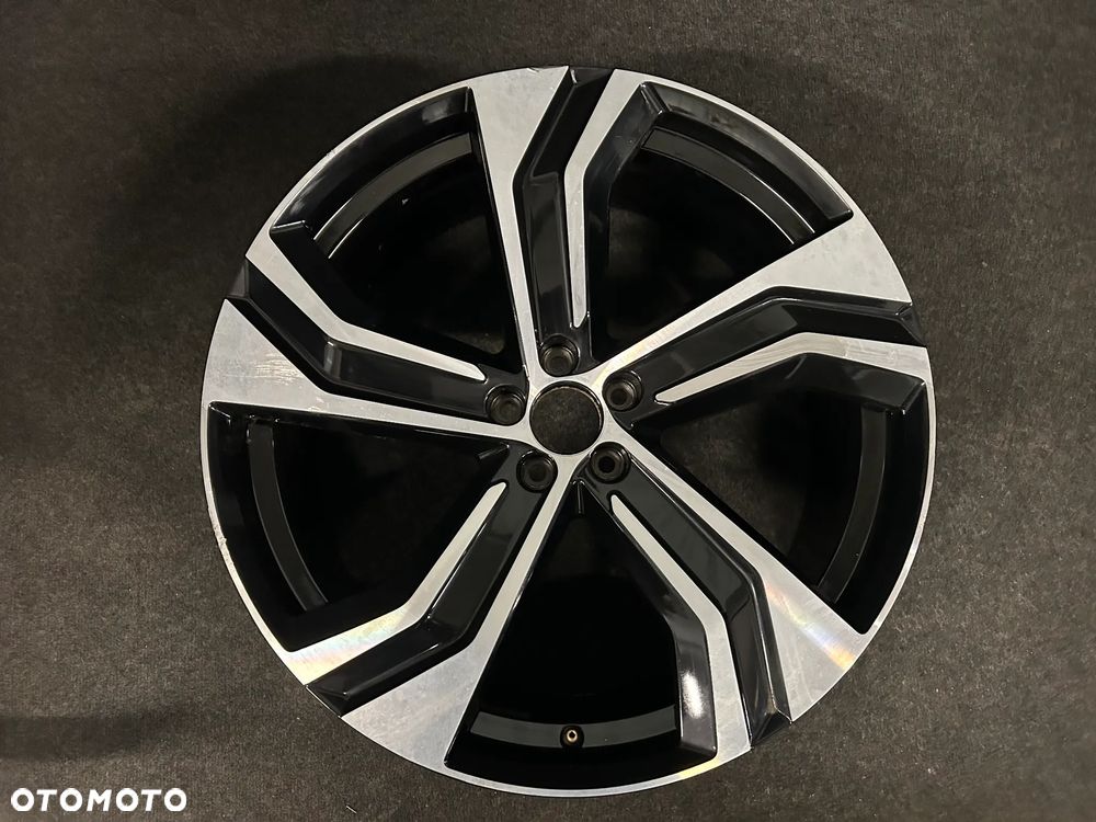Alufelga Volvo XC90 22 cale 5x108 1szt. 32209412 - 1