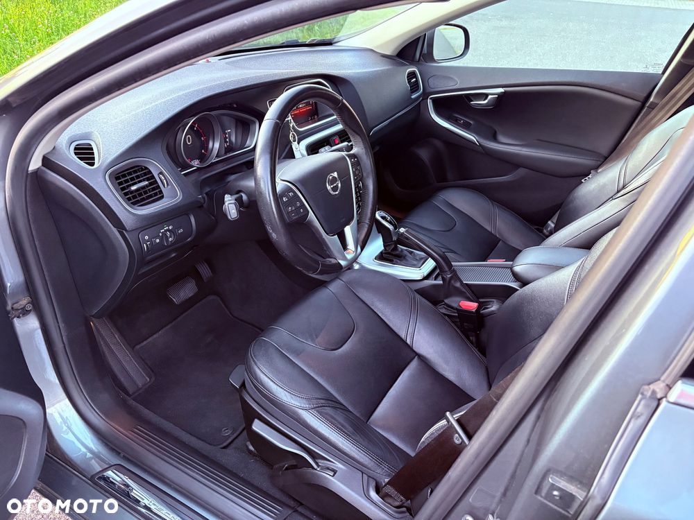 Volvo V40 D2 Geartronic Inscription - 14