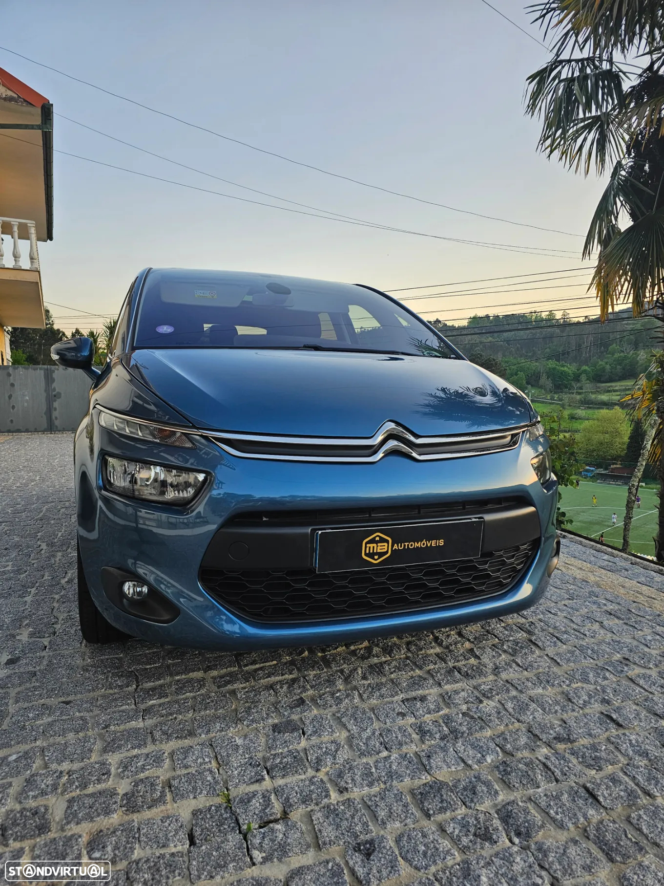 Citroën C4 Picasso PureTech 130 Stop&Start SHINE - 4