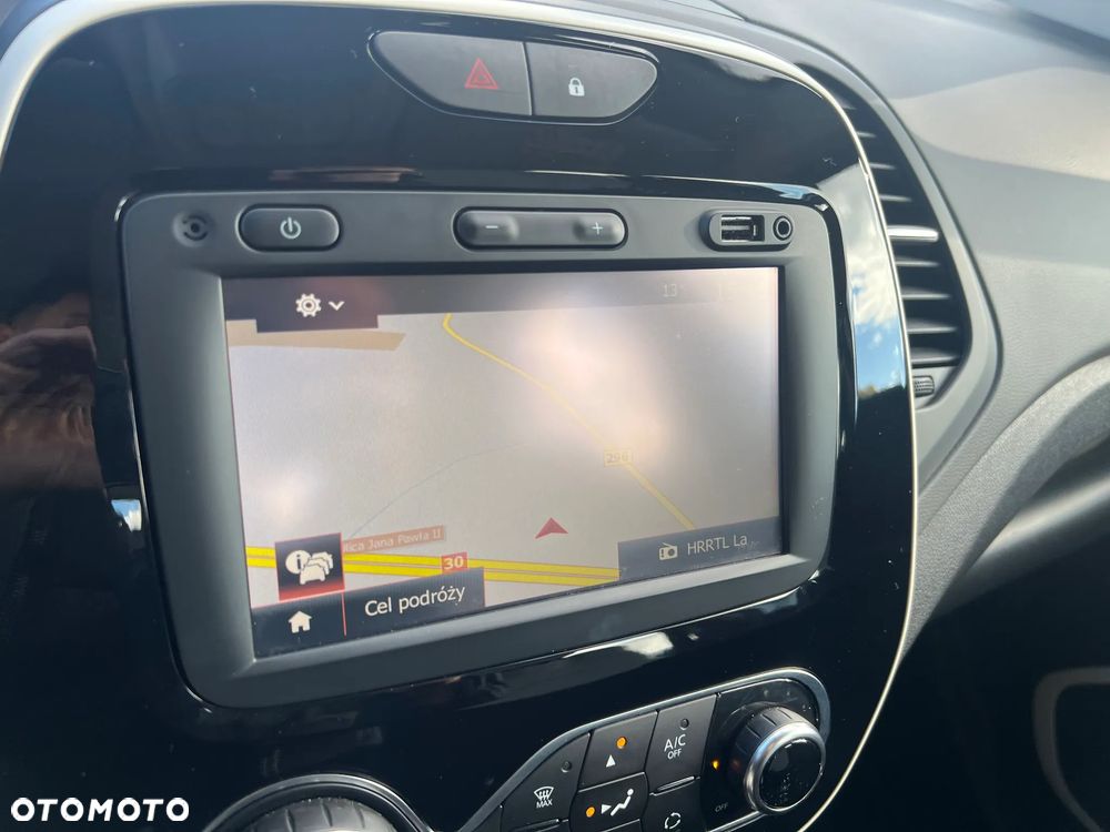 Renault Captur 1.2 Energy TCe Limited - 25
