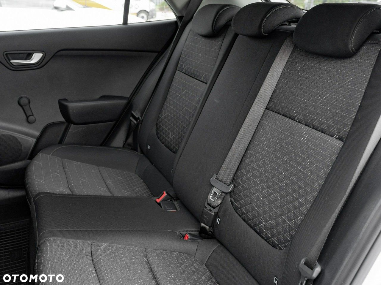 Kia Rio 1.2 M - 26