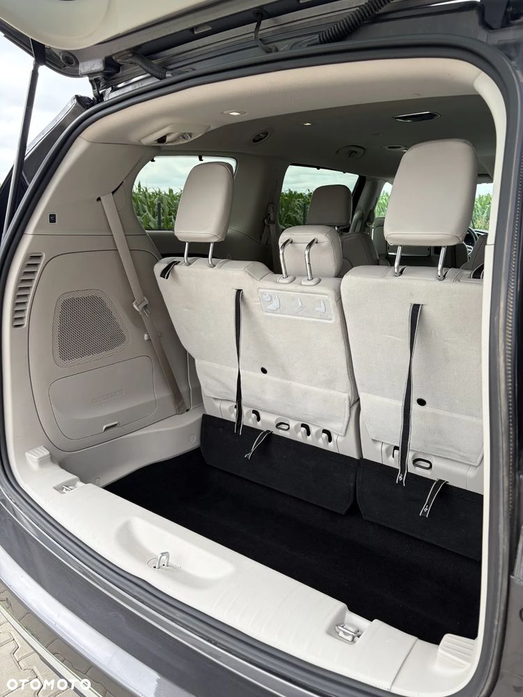 Chrysler Pacifica - 25