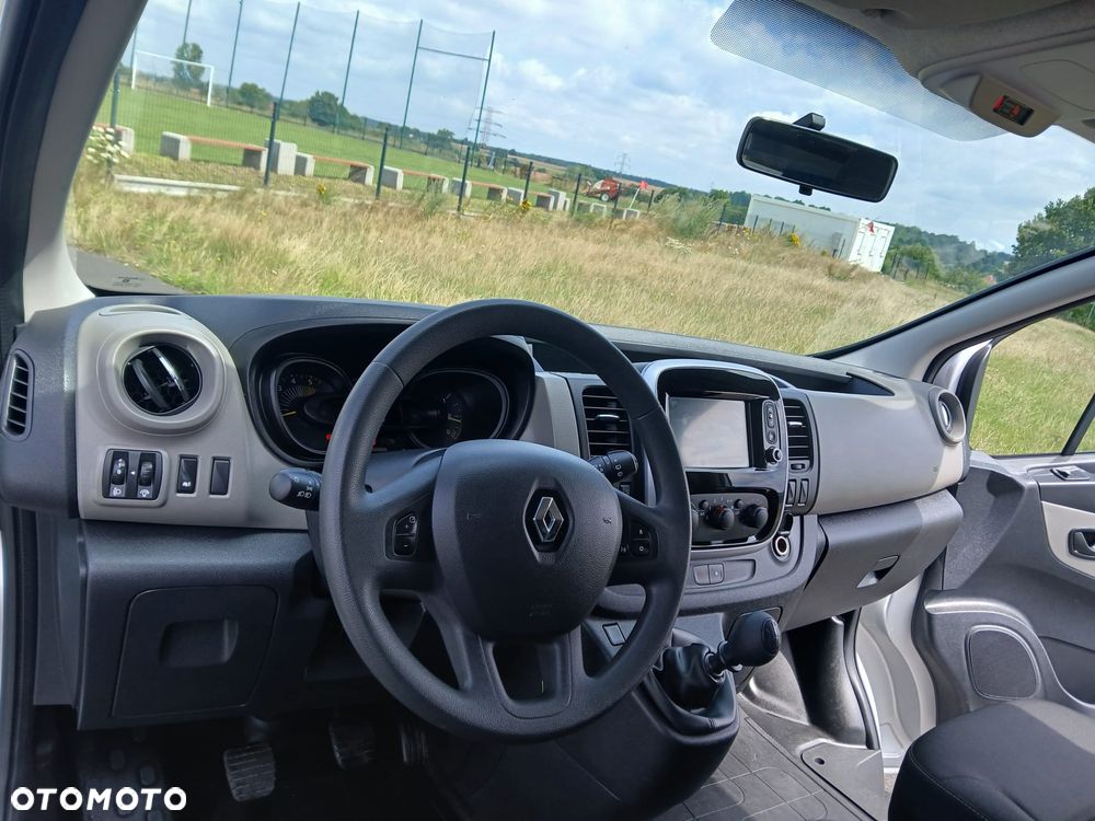 Renault Trafic - 11