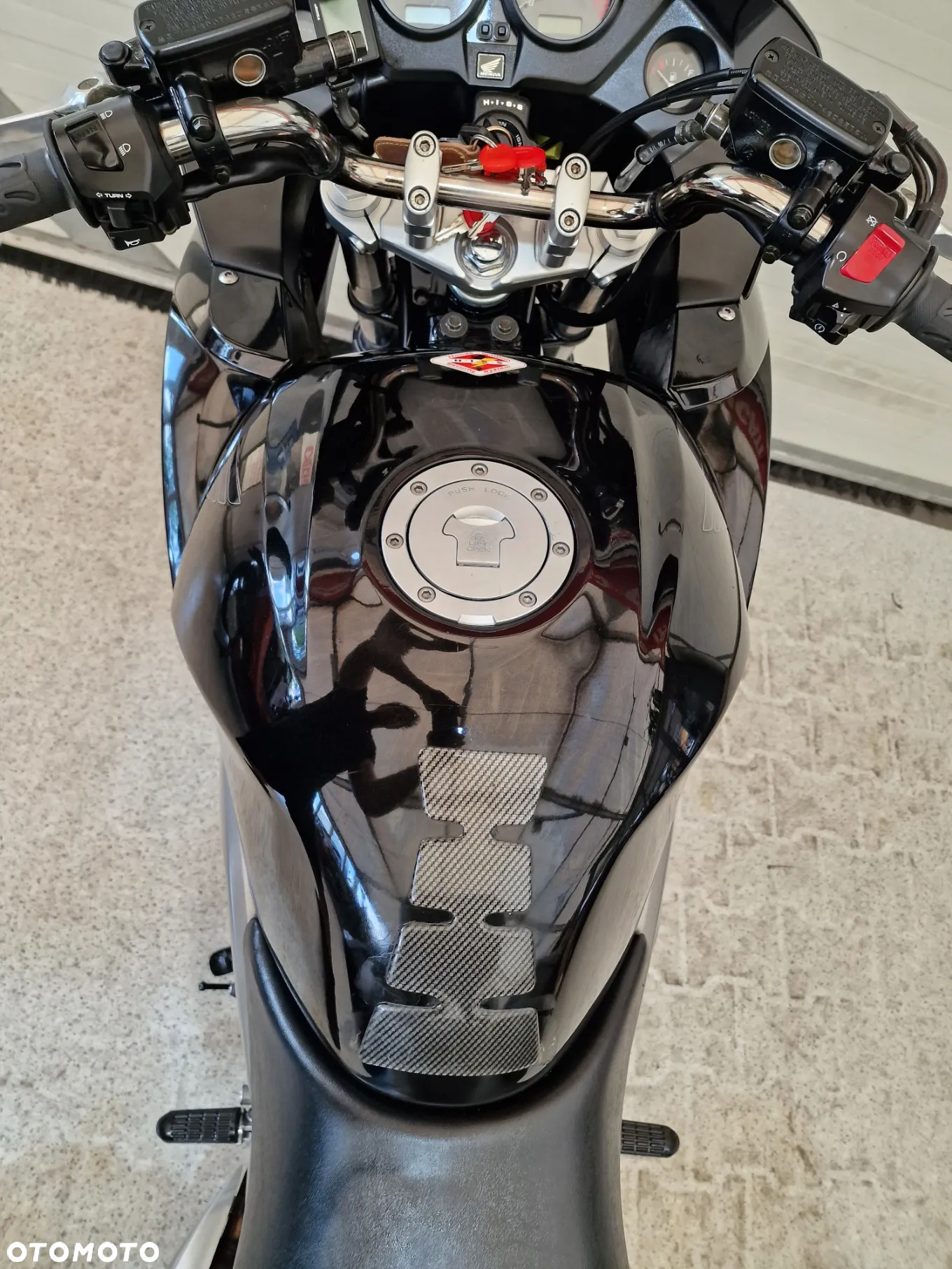 Honda CBF - 28