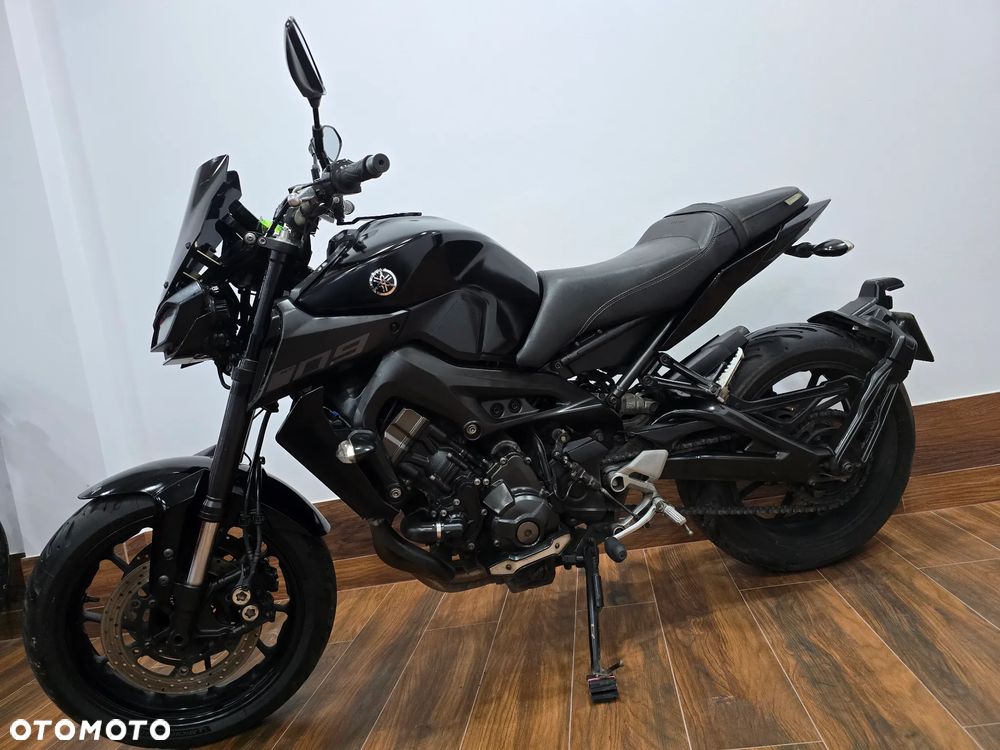 Yamaha MT - 21
