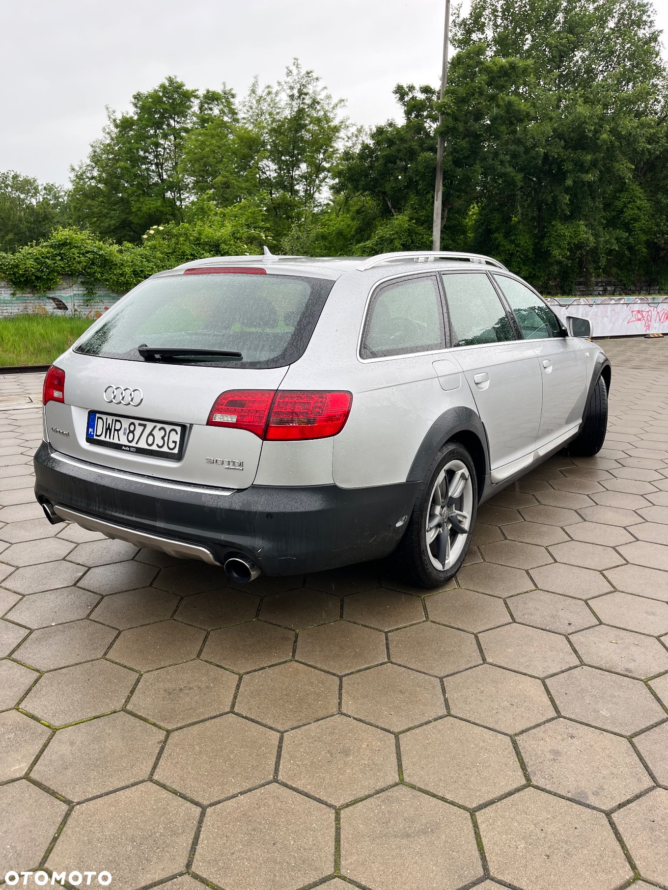 Audi A6 Allroad - 12