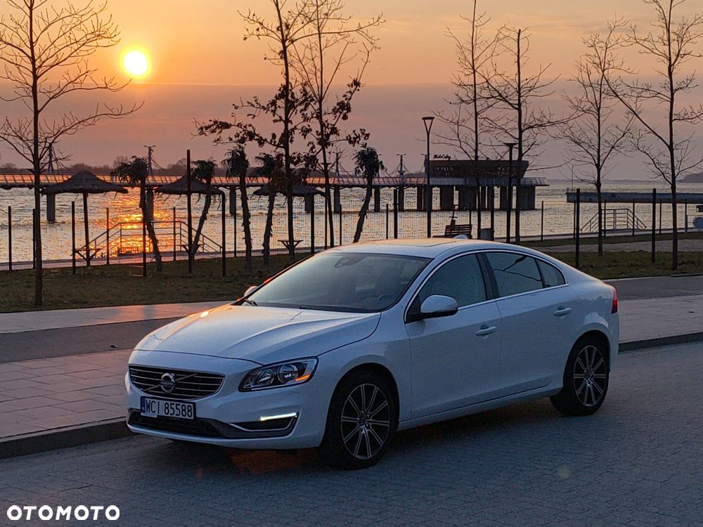 Volvo S60 T5 Geartronic - 1
