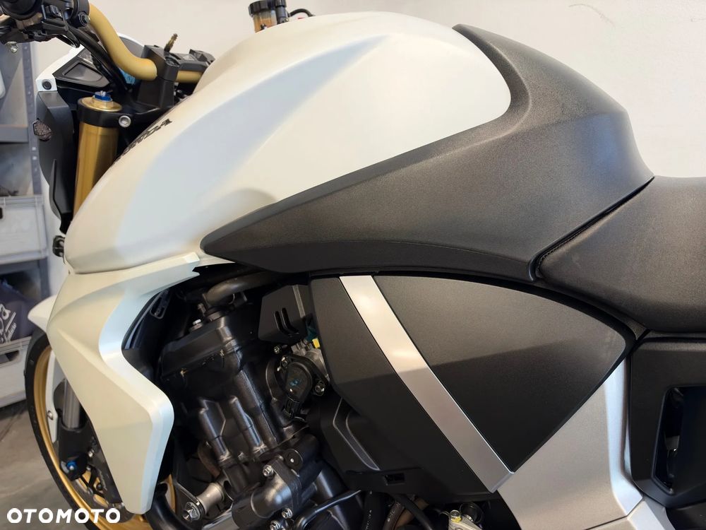 Honda CB - 24