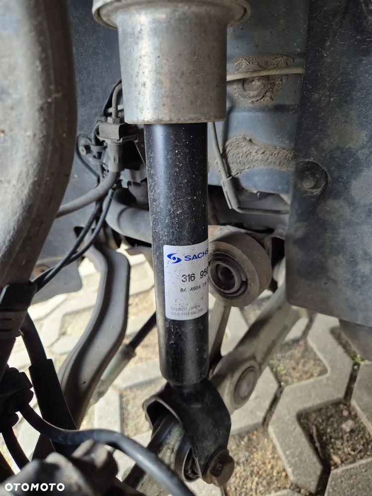 Mercedes-Benz Klasa E 320 T Avantgarde - 22