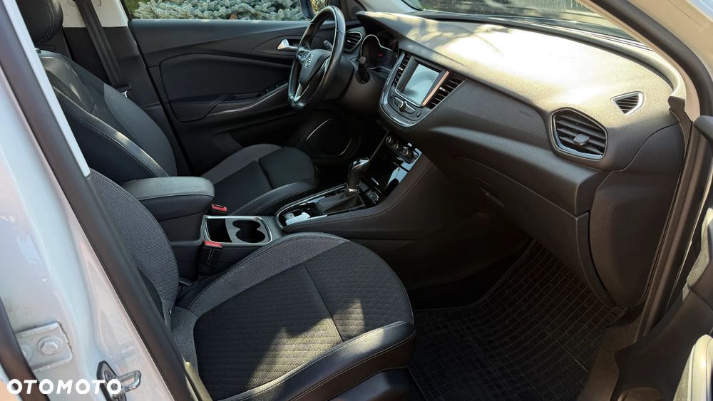 Opel Grandland X - 9