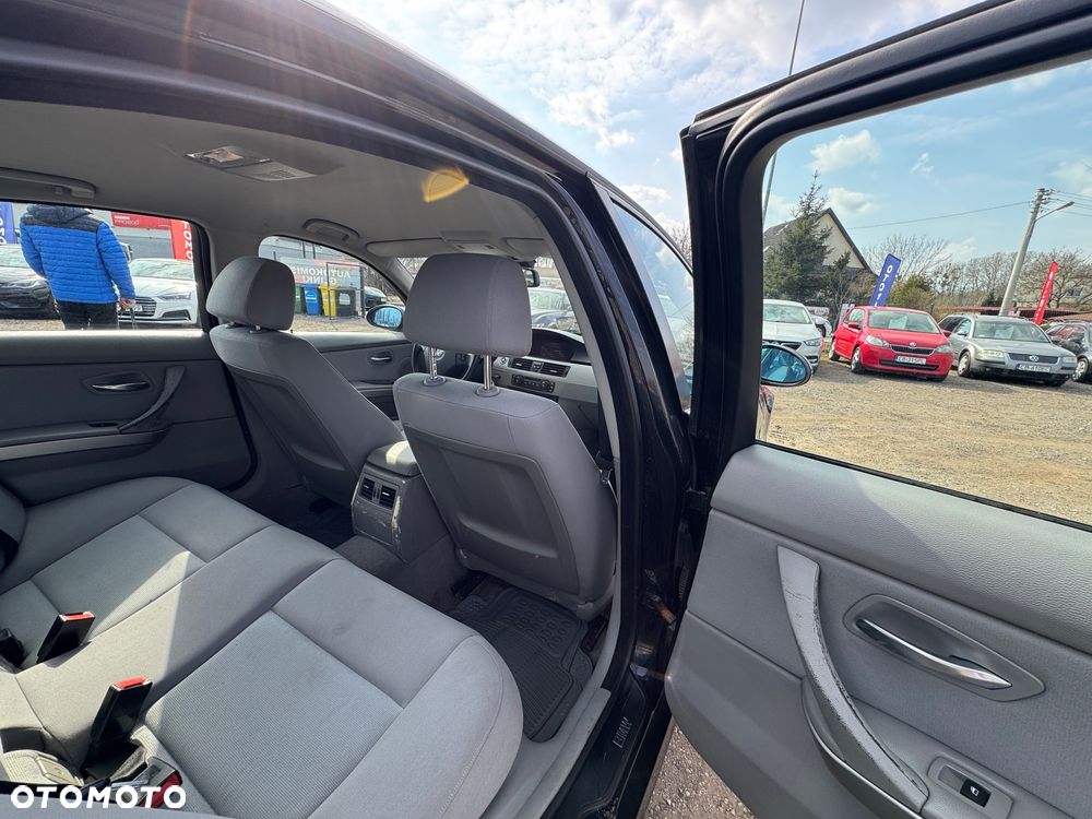 BMW Seria 3 320d DPF Edition Fleet Exclusive - 30