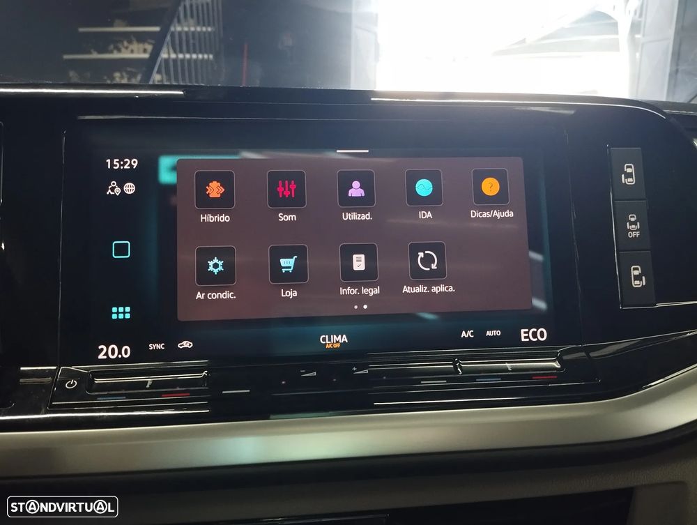 Volkswagen Multivan 1.5 TSI e-Hybrid Life DSG — fotografia 39