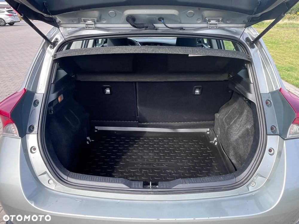 Toyota Auris 1.33 VVT-i Active - 13