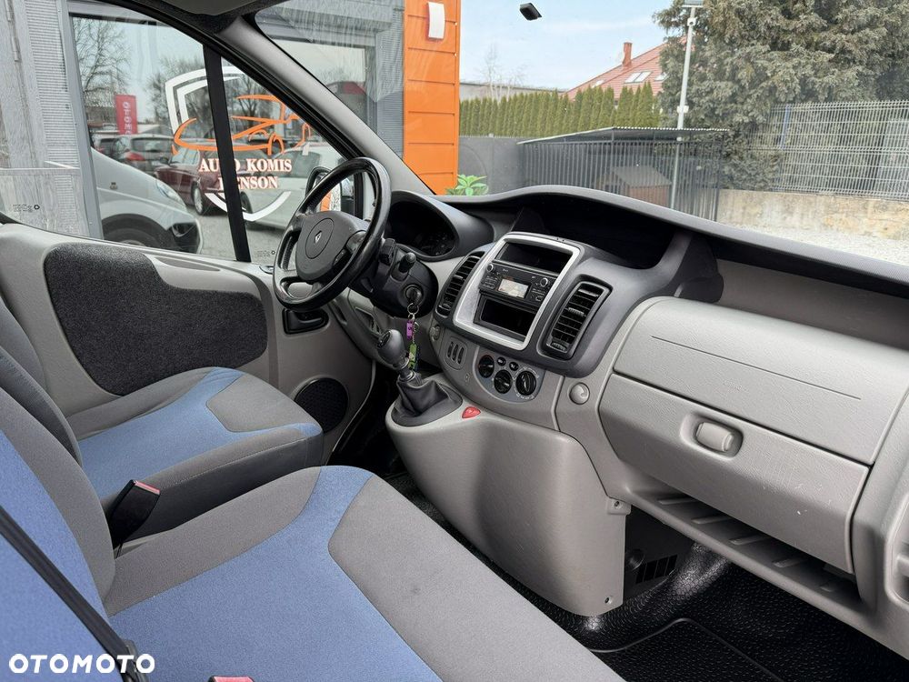 Renault Trafic - 26