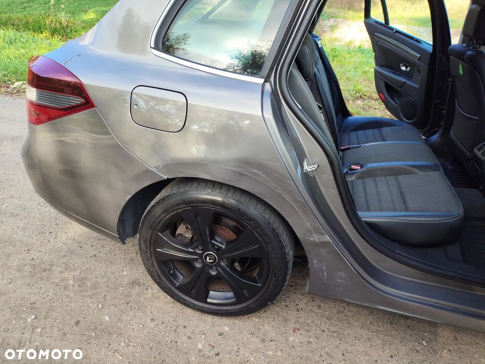Renault Laguna 2.0 T Bose Edition - 31