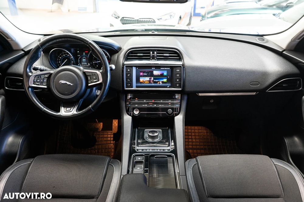 Jaguar F-Pace 20d AWD Aut. R-Sport - 5