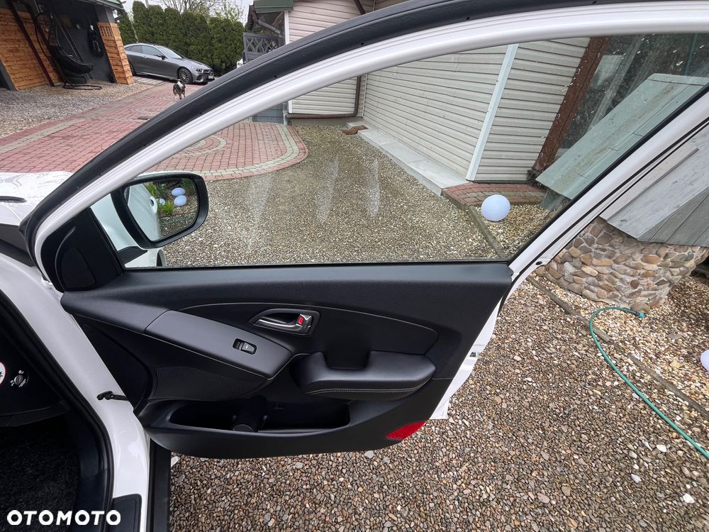 Hyundai ix35 1.6 2WD Fifa World Cup Edition - 37