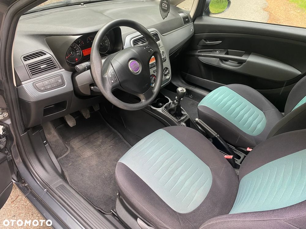 Fiat Grande Punto - 9