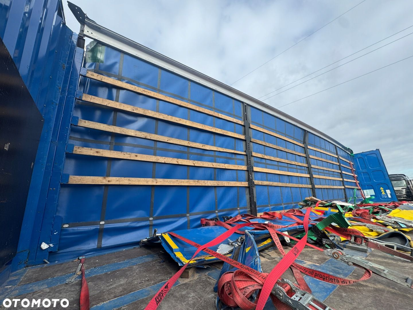 PLANDEKA PRAWA MEGA NACZEPA KRONE 2021 ROK - 4