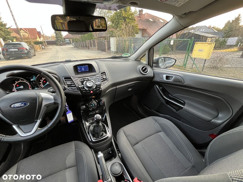 Ford Fiesta 1.0 EcoBoost S&S TITANIUM - 18