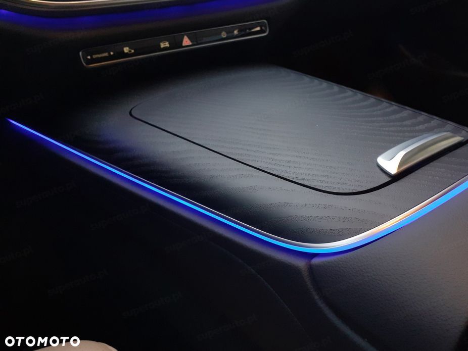 Mercedes-Benz Klasa E - 12