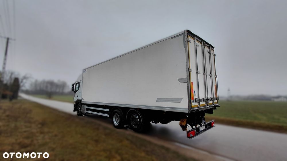 Iveco STRALIS 26.420 8.6 X 2.4 X2.45 ZAMIANA - 11