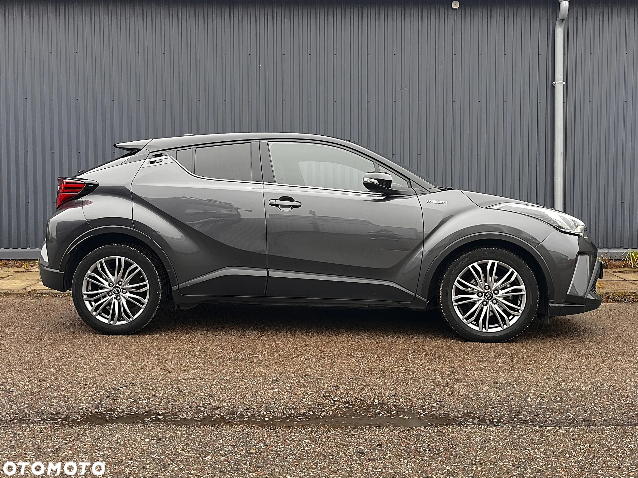 Toyota C-HR - 3
