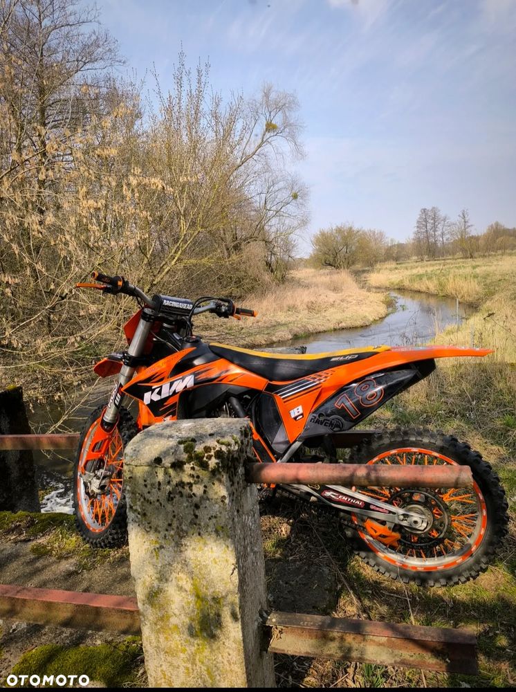 KTM SXF - 10