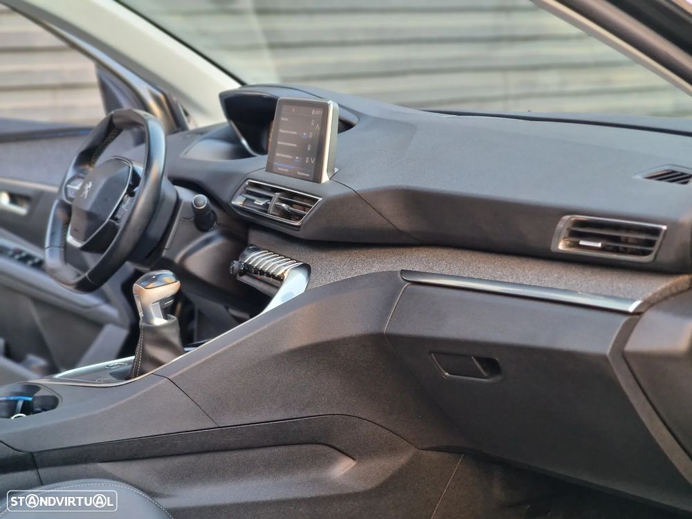 Peugeot 5008 1.2 PureTech Allure Pack - 36