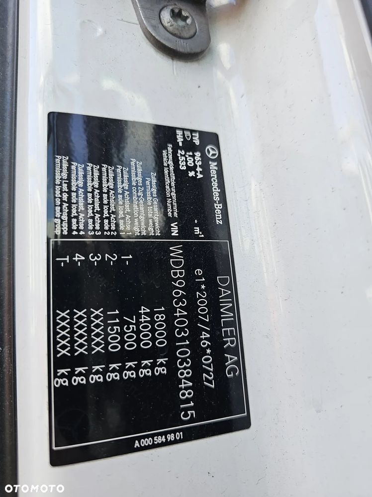 Mercedes-Benz Actros - 16