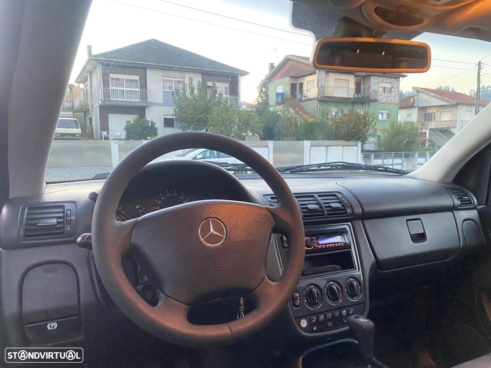 Mercedes-Benz ML 270 - 12