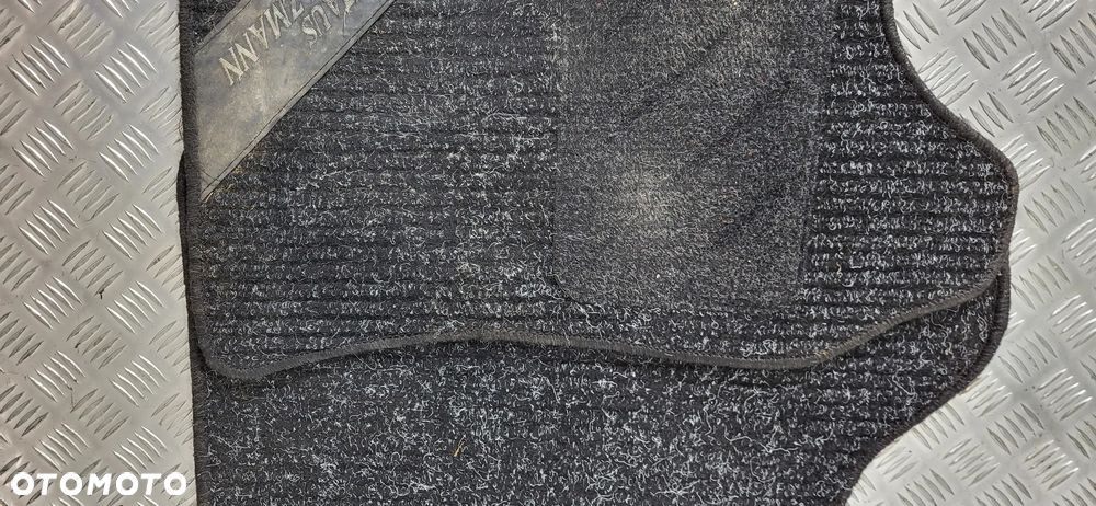 Suzuki Jimny Dywaniki Welurowe - 3