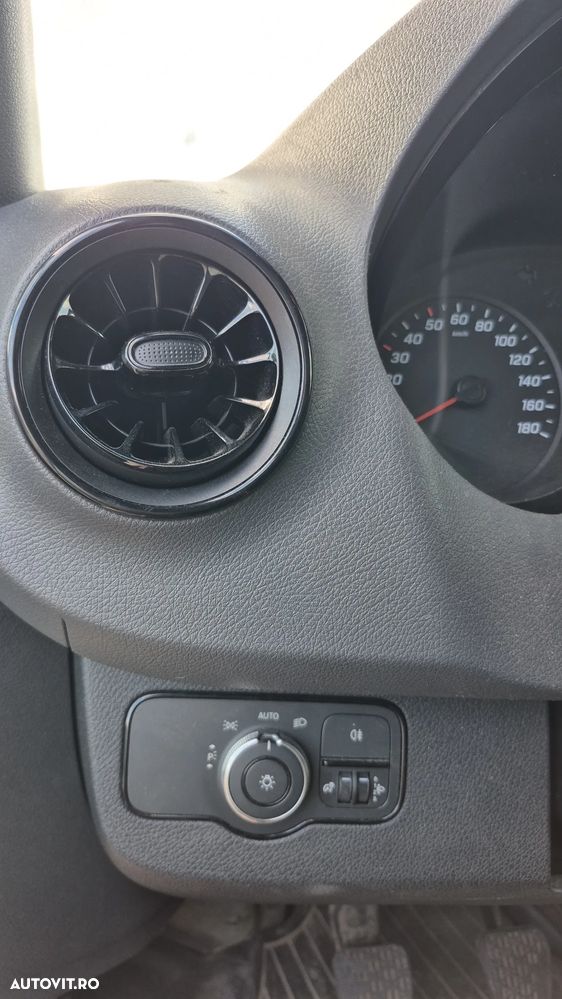 Mercedes-Benz Sprinter - 14