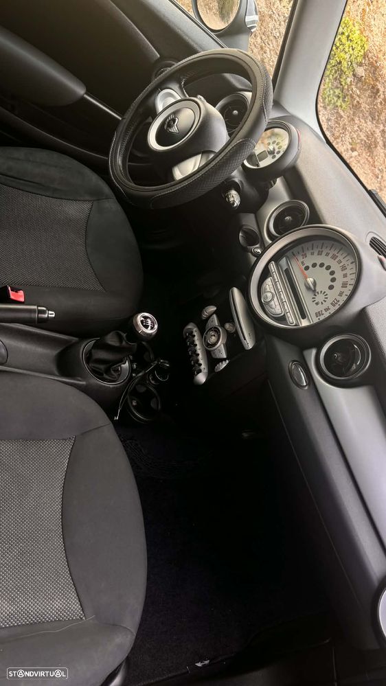 MINI 3 Portas Cooper D - 4