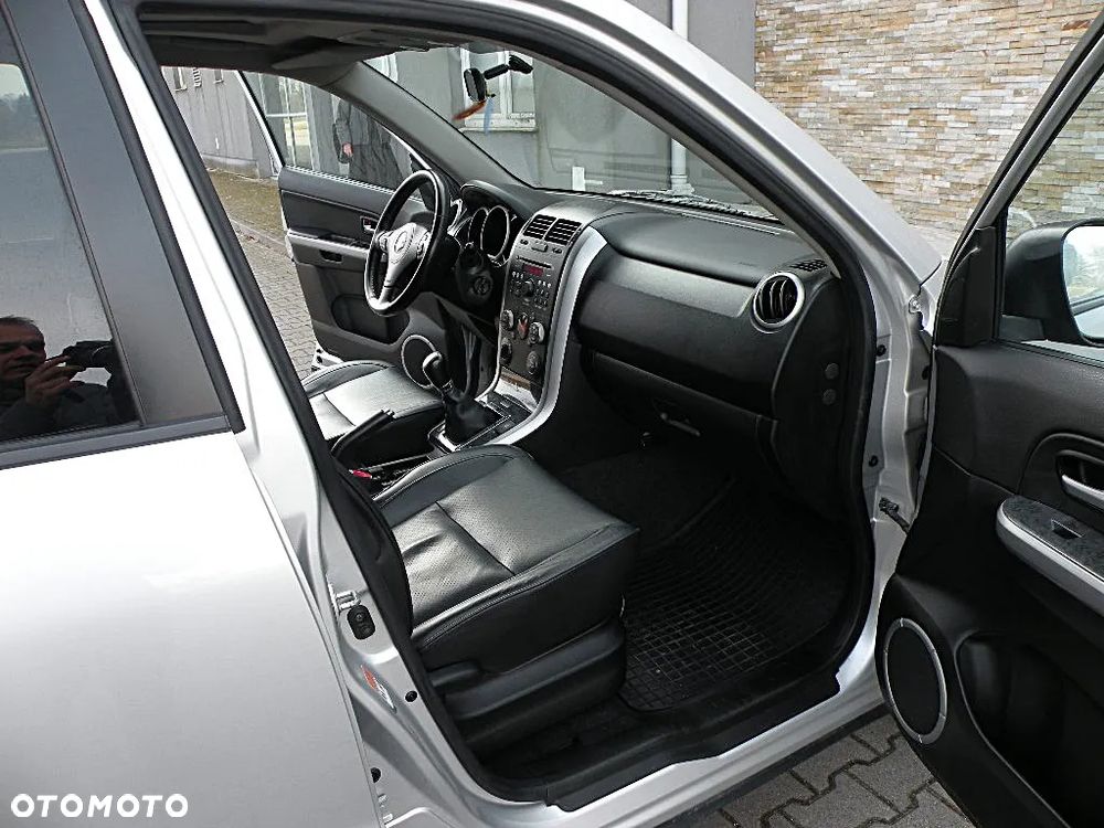 Suzuki Grand Vitara 1.9 DDiS Premium - 7