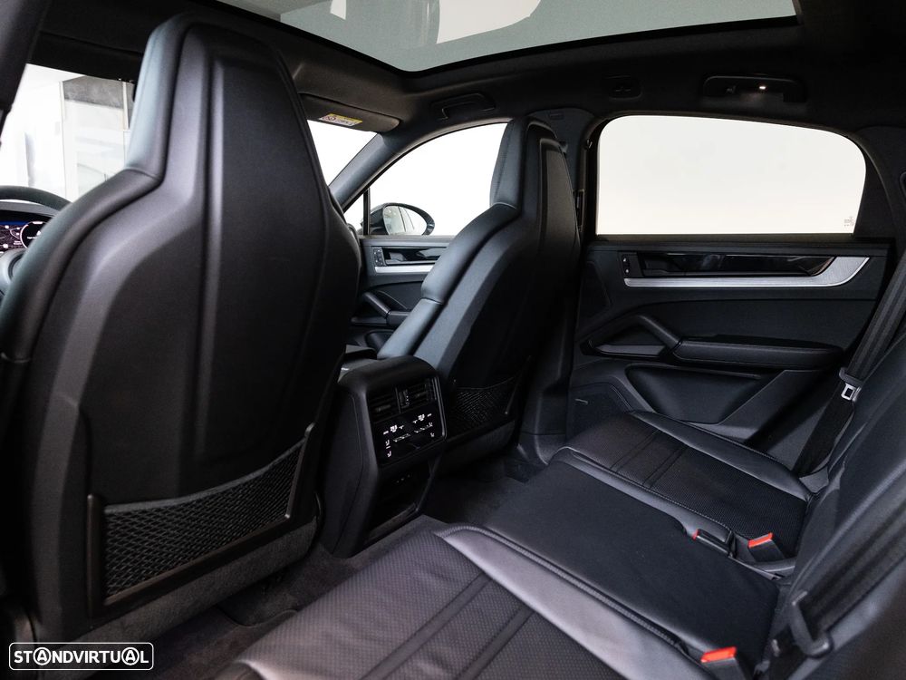 Porsche Cayenne Coupé E-Hybrid Tiptronic S - 31