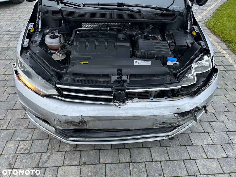 Volkswagen Touran 1.6 TDI SCR BlueMotion Technology Comfortline - 13