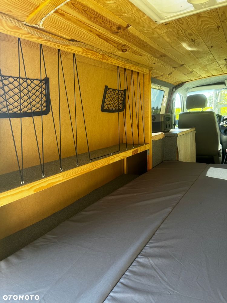 Volkswagen Transporter L2H1 - 16